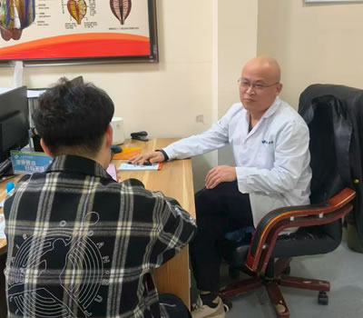 营口市|男科医师高朋磊：守护男性健康，专业男科诊疗